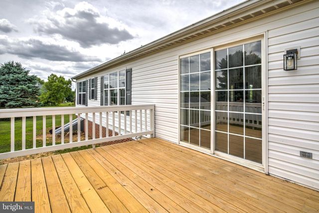953 CAMPBELL RD, New Freedom, PA 17349