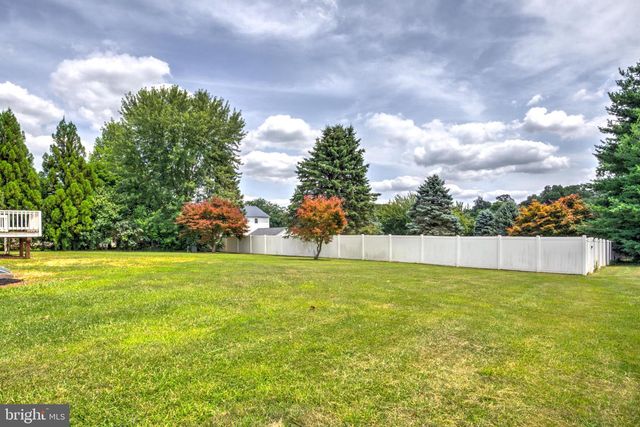 953 CAMPBELL RD, New Freedom, PA 17349