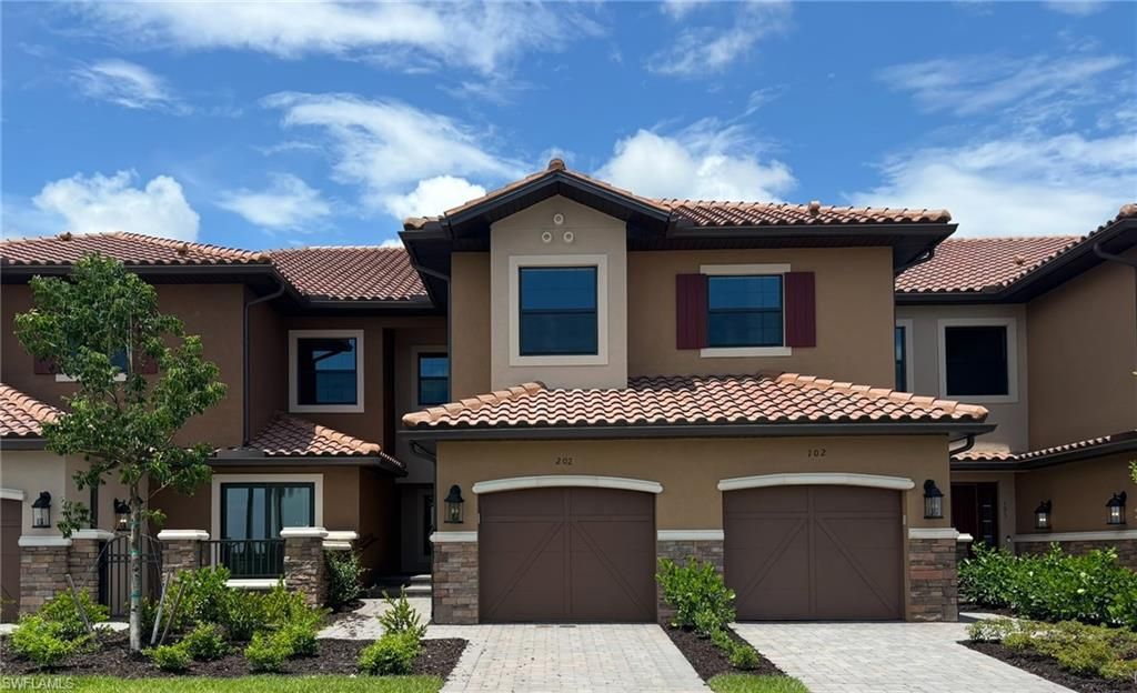 15323 Lucerna ST # 202, Naples, FL 34114