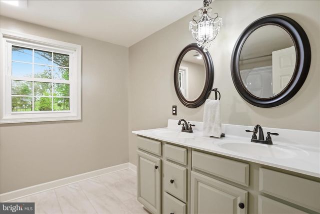32 7TH ST, Shenandoah Junction, WV 25442