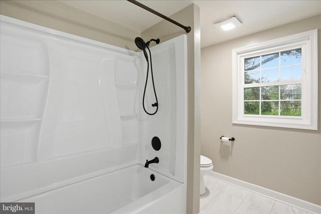 32 7TH ST, Shenandoah Junction, WV 25442