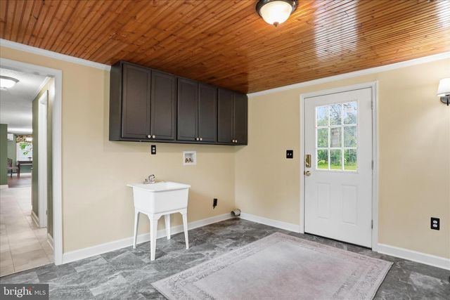 32 7TH ST, Shenandoah Junction, WV 25442