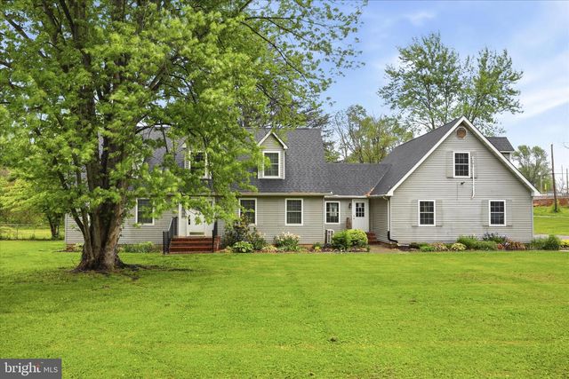 32 7TH ST, Shenandoah Junction, WV 25442