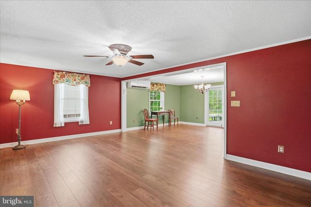 32 7TH ST, Shenandoah Junction, WV 25442