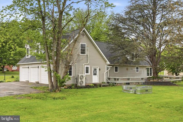 32 7TH ST, Shenandoah Junction, WV 25442