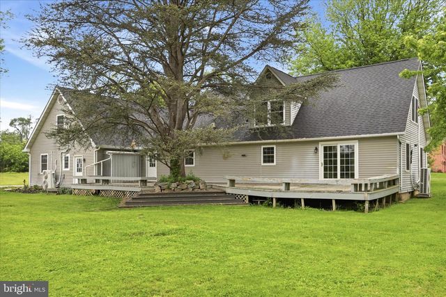 32 7TH ST, Shenandoah Junction, WV 25442