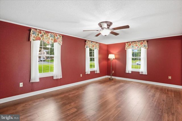 32 7TH ST, Shenandoah Junction, WV 25442