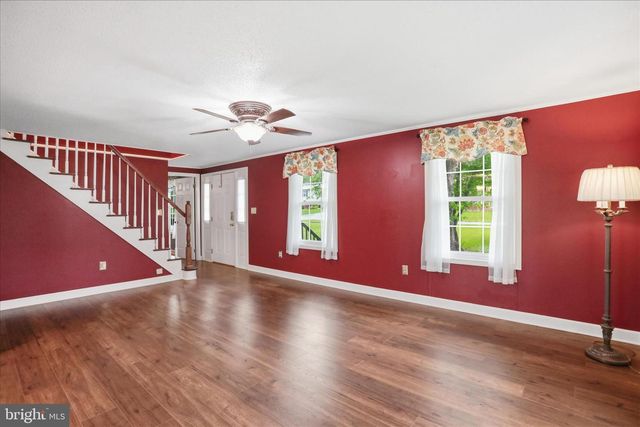 32 7TH ST, Shenandoah Junction, WV 25442