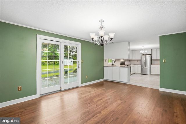 32 7TH ST, Shenandoah Junction, WV 25442