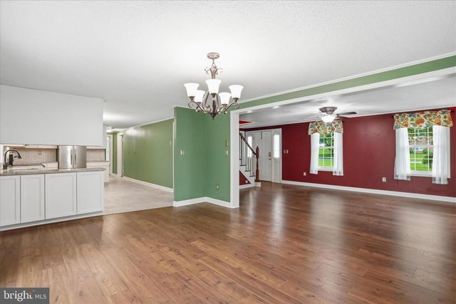 32 7TH ST, Shenandoah Junction, WV 25442