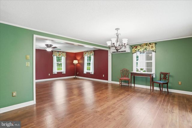 32 7TH ST, Shenandoah Junction, WV 25442