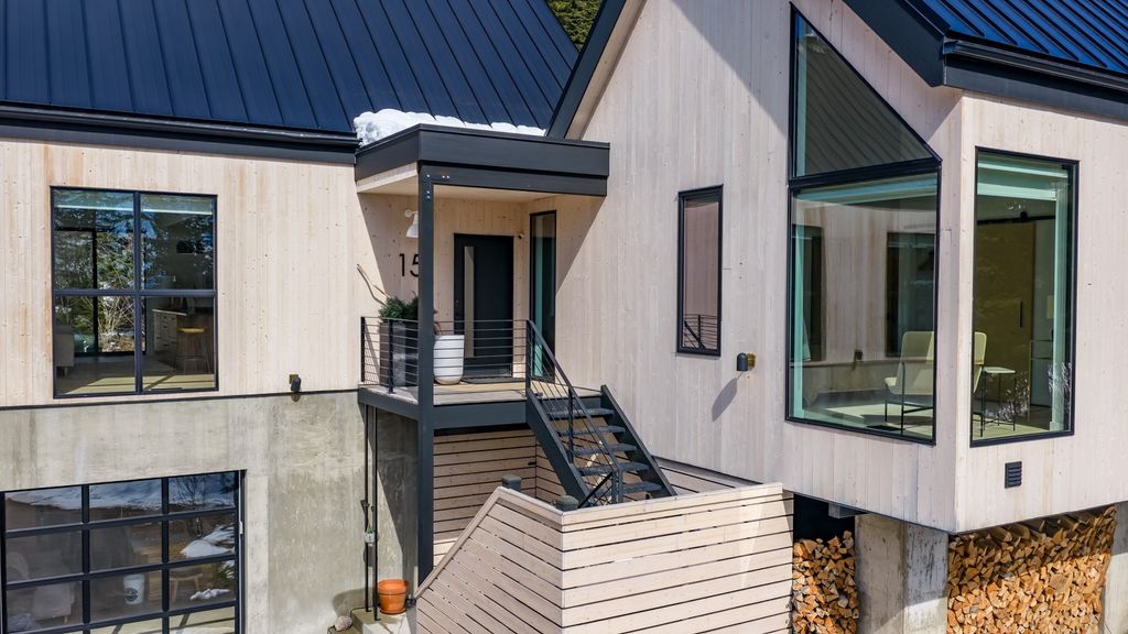 15 Glades Crescent, Whitefish, MT 59937 photo 4