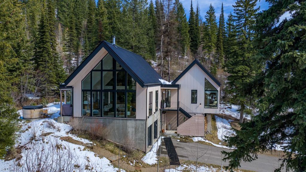 15 Glades Crescent, Whitefish, MT 59937 photo 5