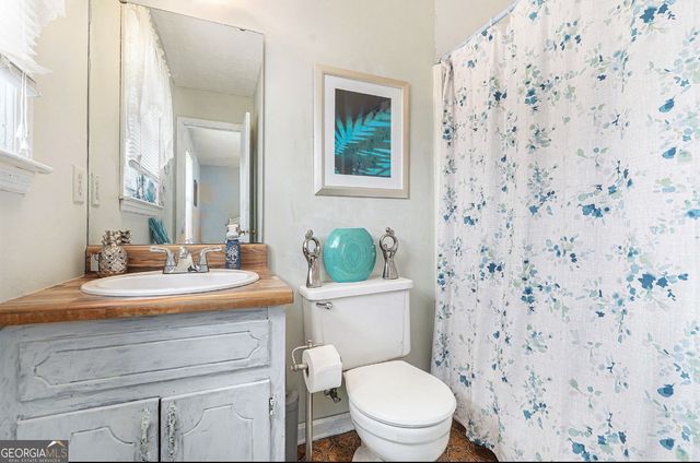 1913 Amberwood Court, Griffin, GA 30223