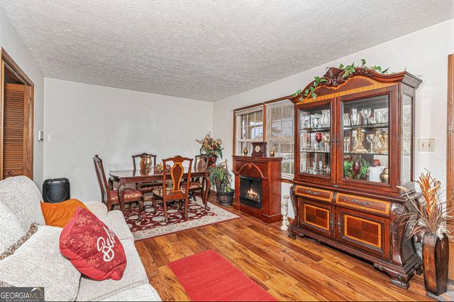 1913 Amberwood Court, Griffin, GA 30223