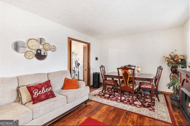 1913 Amberwood Court, Griffin, GA 30223