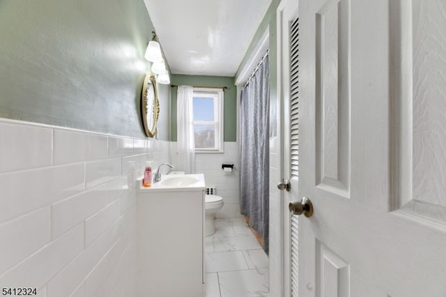 95 William Pl, Totowa Boro, NJ 07512