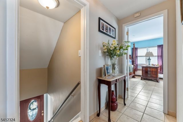 95 William Pl, Totowa Boro, NJ 07512