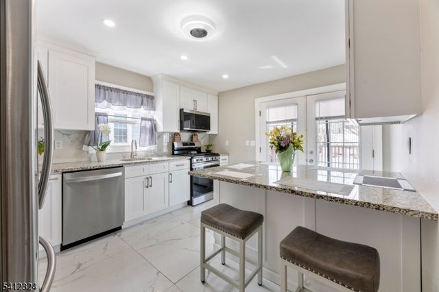 95 William Pl, Totowa Boro, NJ 07512