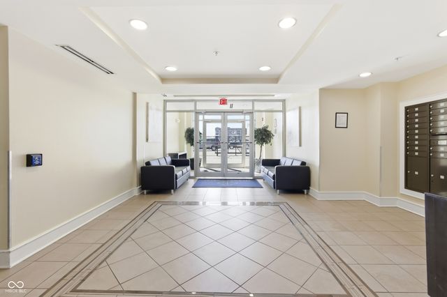 802 N Meridian Street UNIT 204, Indianapolis, IN 46204