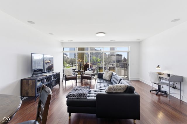 802 N Meridian Street UNIT 204, Indianapolis, IN 46204