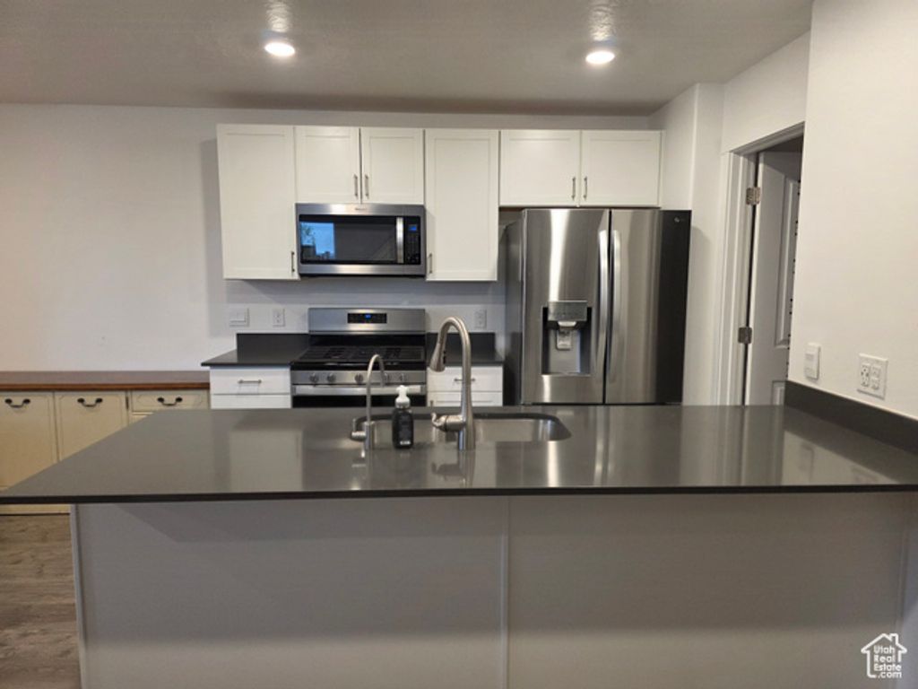 Image 13 of property listing at 1375 S OAKDALE DR, Santaquin, UT 84655