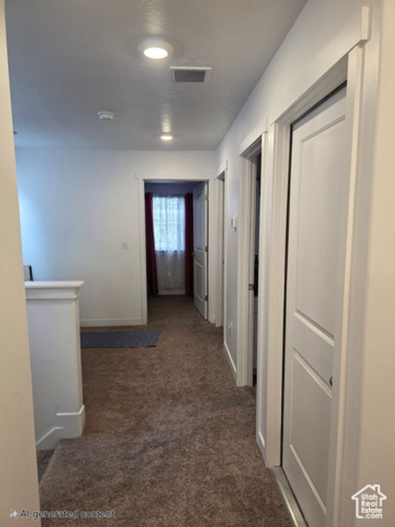 Image 15 of property listing at 1375 S OAKDALE DR, Santaquin, UT 84655