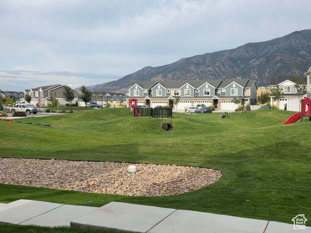 Image 27 of property listing at 1375 S OAKDALE DR, Santaquin, UT 84655