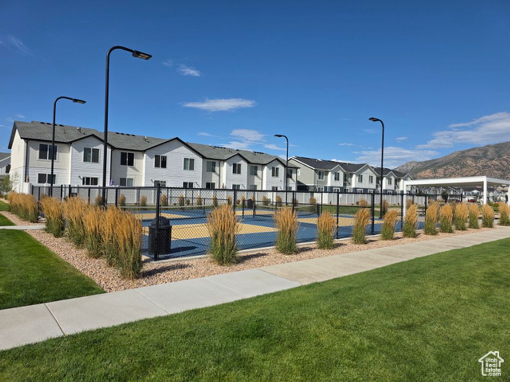 Image 31 of property listing at 1375 S OAKDALE DR, Santaquin, UT 84655