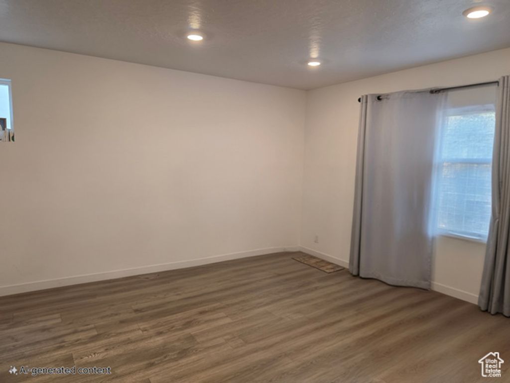 Image 8 of property listing at 1375 S OAKDALE DR, Santaquin, UT 84655