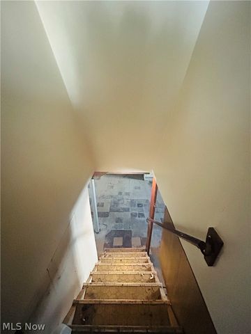 1718 Parkman Road NW, Warren, OH 44485