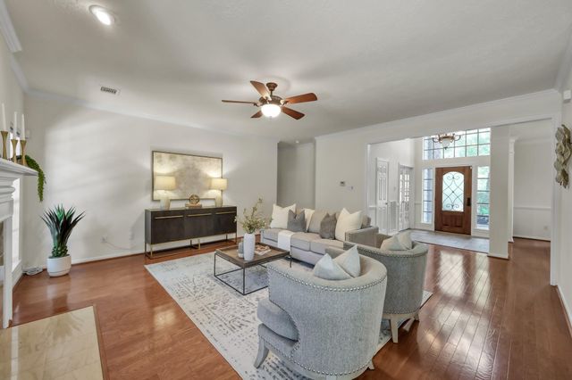 70 Amberglow Court, The Woodlands, TX 77381
