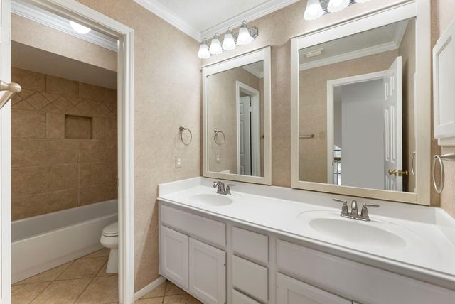 70 Amberglow Court, The Woodlands, TX 77381