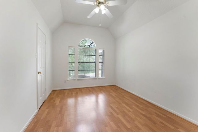 70 Amberglow Court, The Woodlands, TX 77381