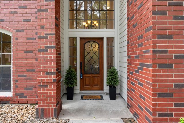 70 Amberglow Court, The Woodlands, TX 77381