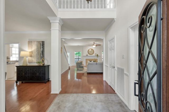70 Amberglow Court, The Woodlands, TX 77381