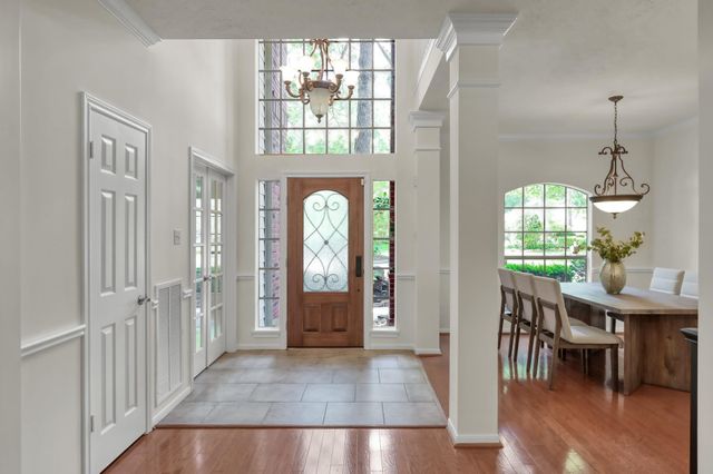 70 Amberglow Court, The Woodlands, TX 77381
