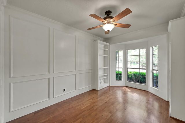 70 Amberglow Court, The Woodlands, TX 77381