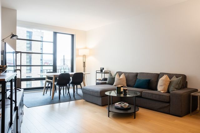 580 Washington St 1414, Boston, MA 02111