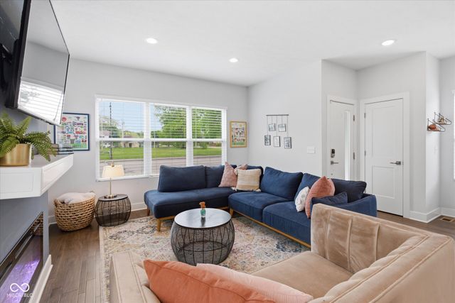 1614 Dr Andrew J Brown Avenue, Indianapolis, IN 46202