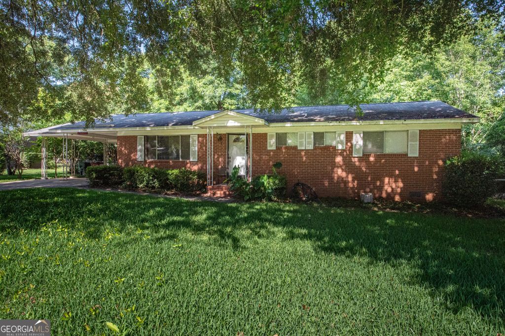 111 Mason Drive, Centerville, GA 31028