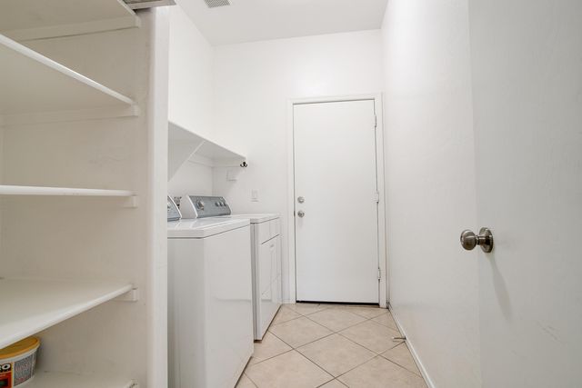 7583 W State Avenue, Glendale, AZ 85303