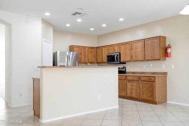 7583 W State Avenue, Glendale, AZ 85303