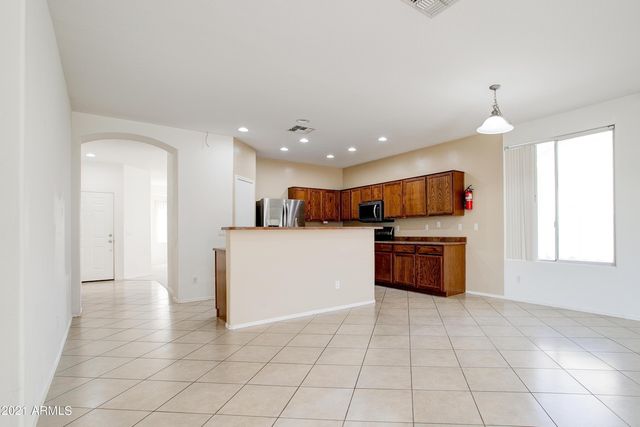 7583 W State Avenue, Glendale, AZ 85303