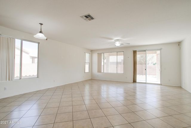 7583 W State Avenue, Glendale, AZ 85303