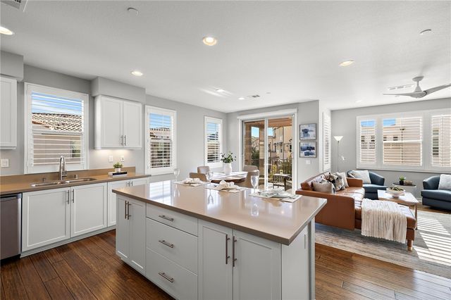 31 Adelfa Street, Rancho Mission Viejo, CA 92694