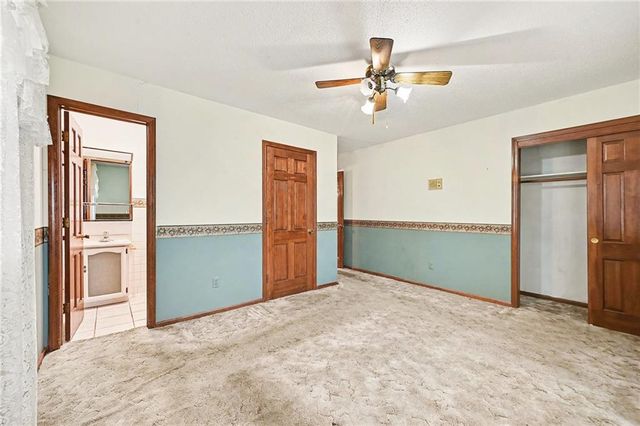 112 Helen Street, Excelsior Springs, MO 64024