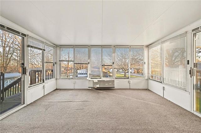 112 Helen Street, Excelsior Springs, MO 64024