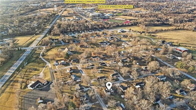112 Helen Street, Excelsior Springs, MO 64024