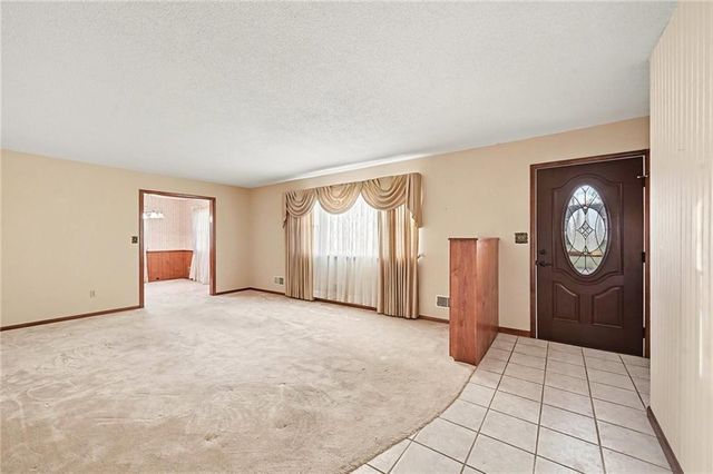 112 Helen Street, Excelsior Springs, MO 64024